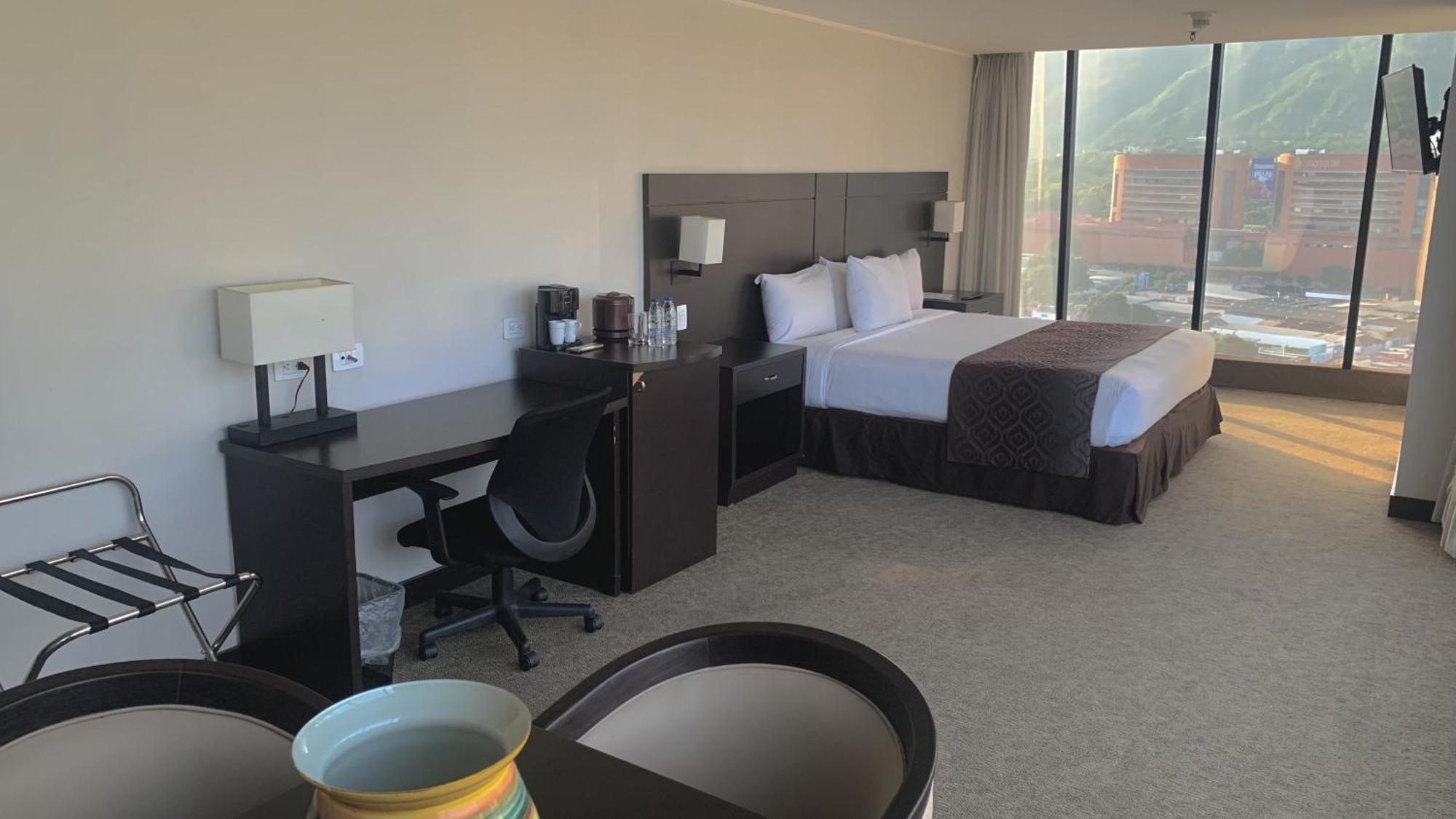 Hotel Chacao Suites Каракас Екстериор снимка