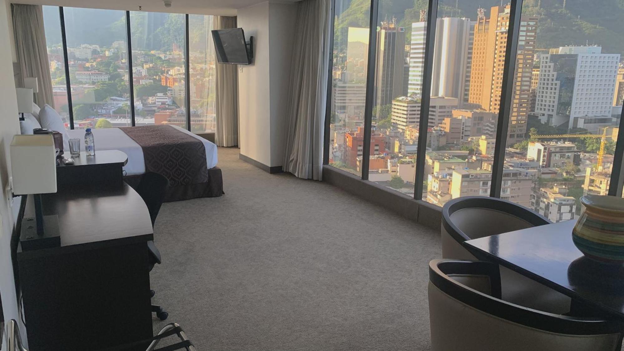 Hotel Chacao Suites Каракас Екстериор снимка