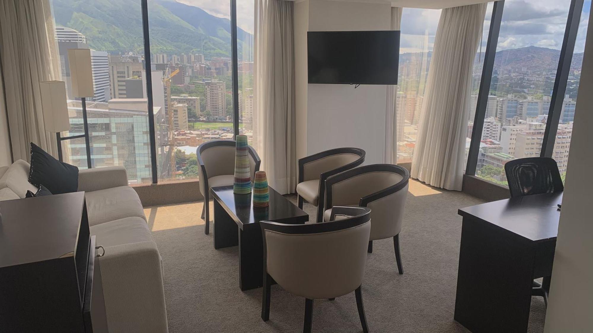 Hotel Chacao Suites Каракас Екстериор снимка